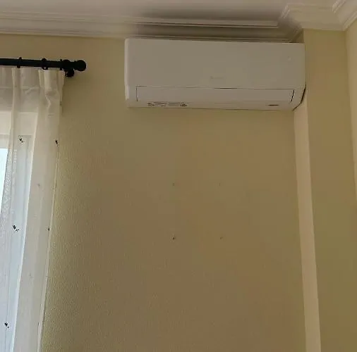 La Rosaleda 17 دينايا