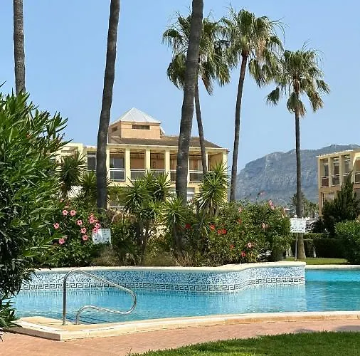 La Rosaleda 17 アパート *